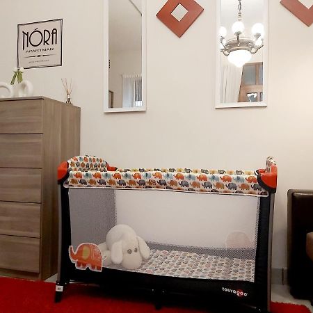Nora Studio Apartman - Eger Apartment Luaran gambar