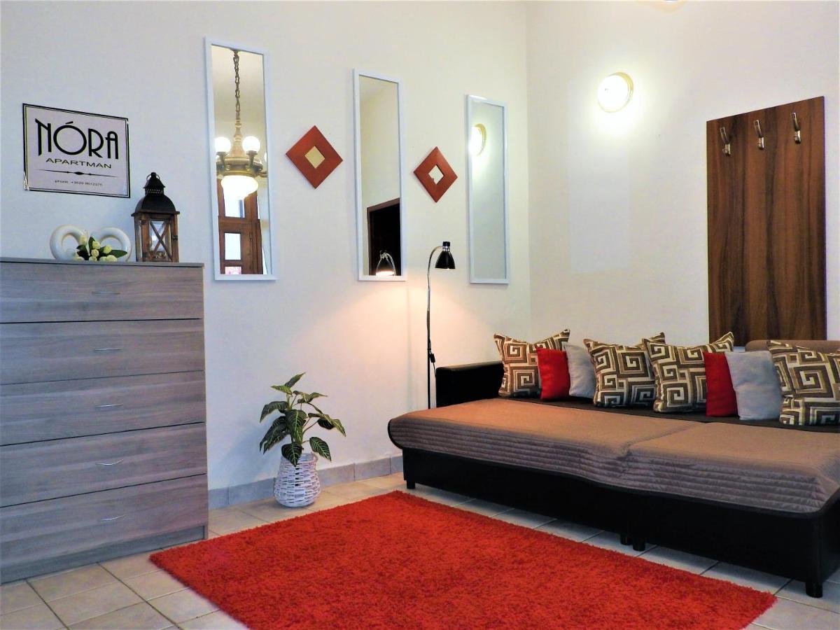 Nora Studio Apartman - Eger Apartment Luaran gambar