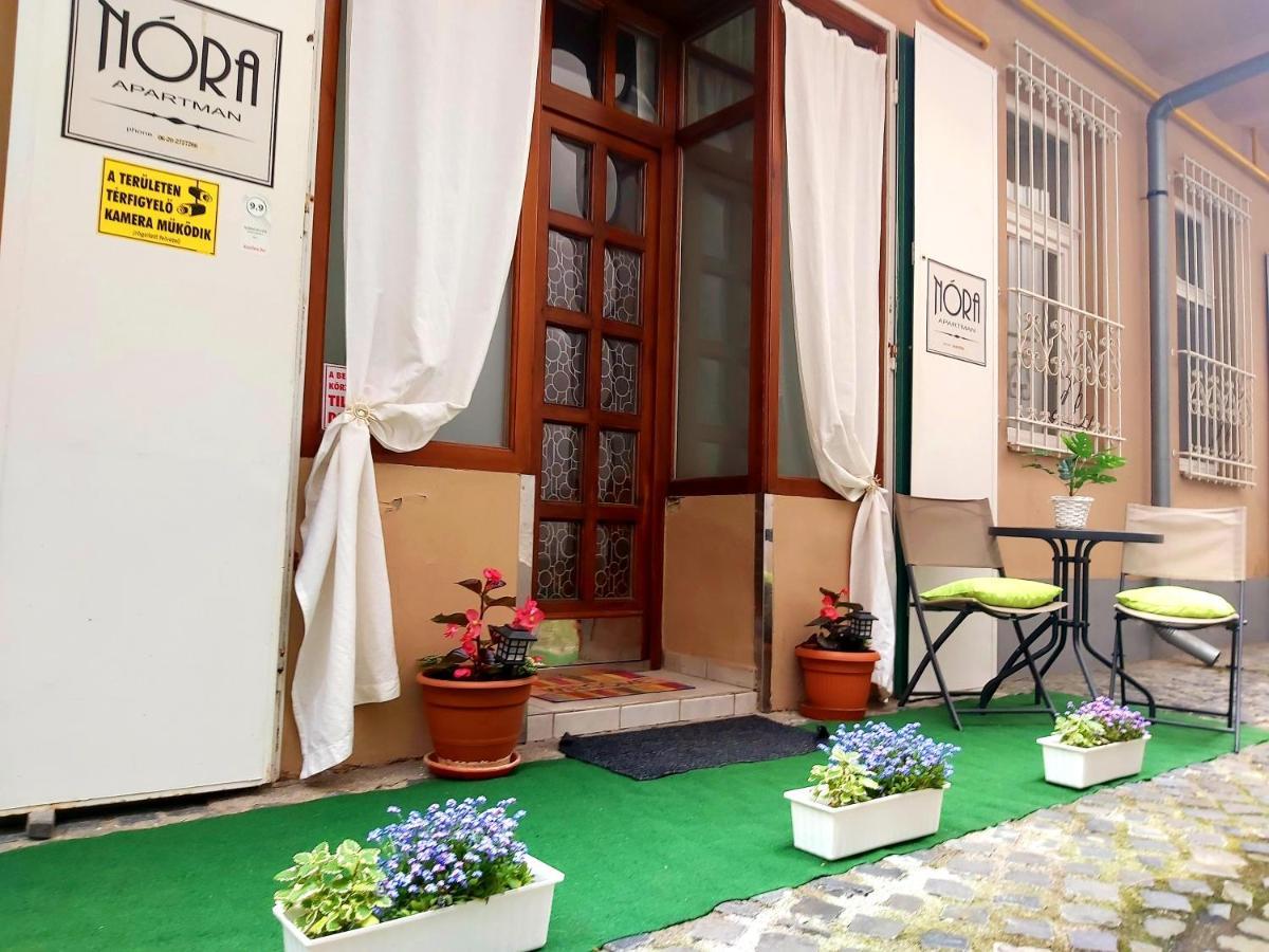 Nora Studio Apartman - Eger Apartment Luaran gambar
